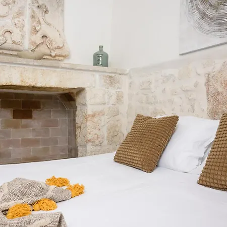 19 White Luxury With Jacuzzi By Wonderful Italy Apartment