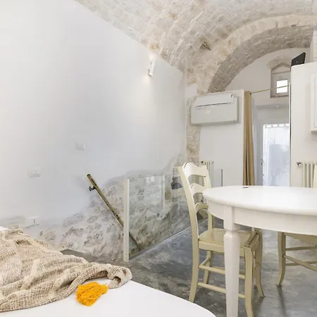 19 White Luxury With Jacuzzi By Wonderful Italy